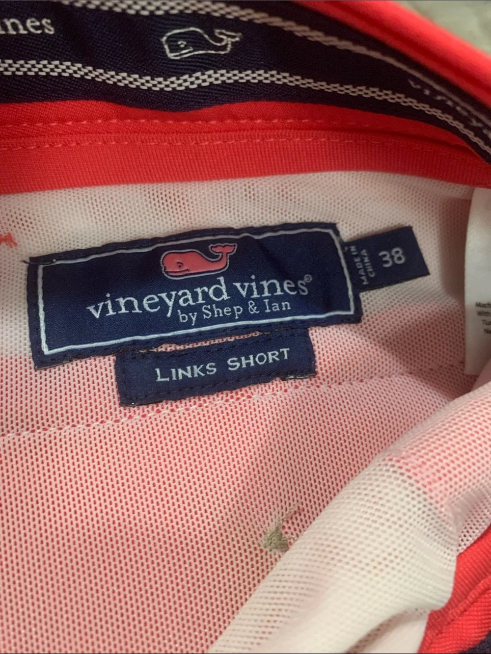 Vineyard Vines coral flat